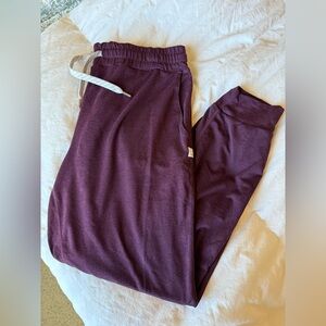 Vuori Performance Jogger Size M Maroon